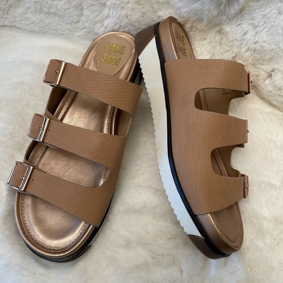 JANE AND THE SHOE Nola Tan Sandals with Adjustable Straps NWOT Sz-8.5. C - Picture 2 of 9